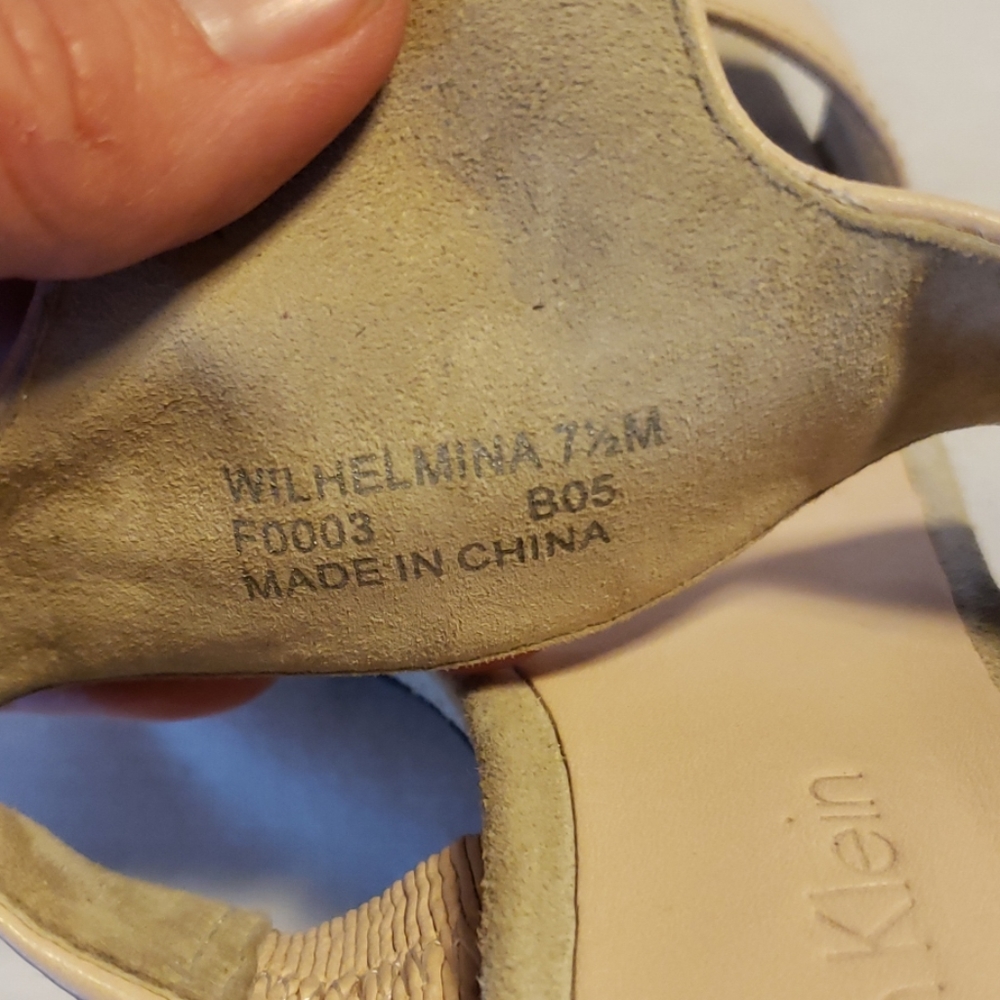 Heels - Picture 5 of 5